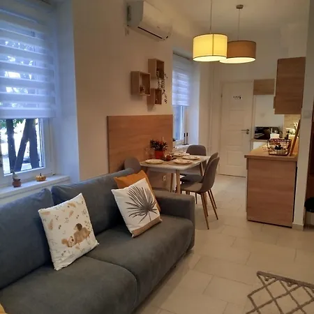 Lady Mabel'S Apartment Near To Arena, Puskas Stadion And City Park, With Guarded Parking Place Будапешт Екстер'єр фото