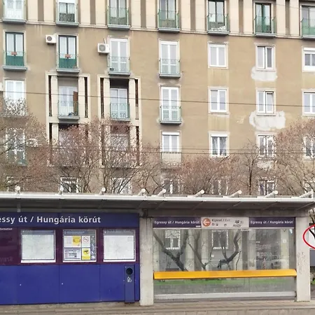 Lady Mabel'S Apartment Near To Arena, Puskas Stadion And City Park, With Guarded Parking Place Budapest Exterior photo
