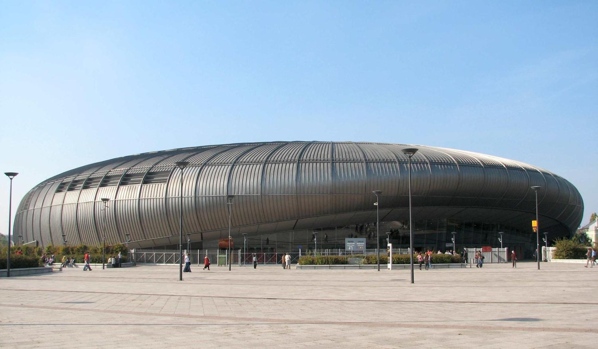 Lady Mabel's Near To Arena, Puskas Stadion And Park, With Guarded Parking Place Apartman