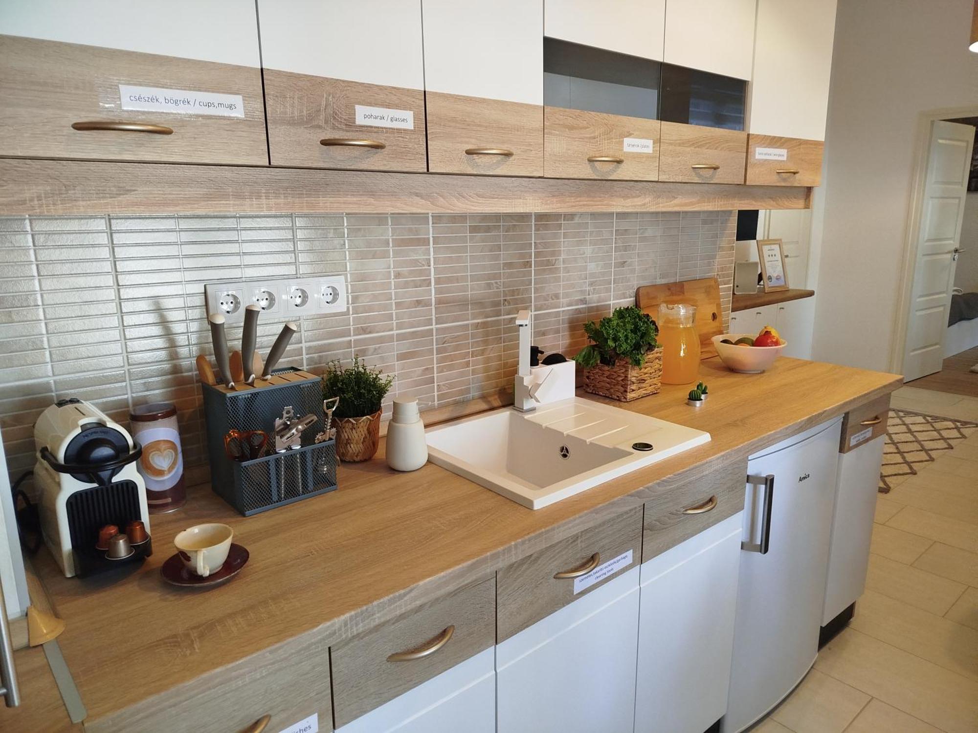 Lady Mabel's Near To Arena, Puskas Stadion And Park, With Guarded Parking Place Apartman *